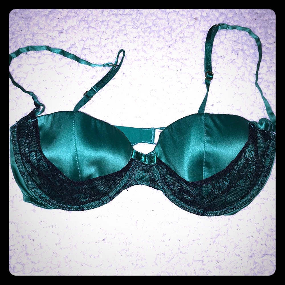 Green balconet bra with black lace